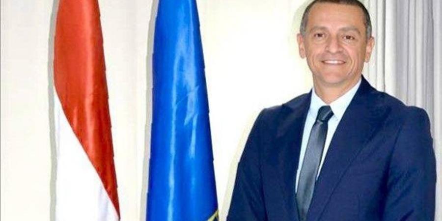 محافظ أسوان يشدد على رفع الإشغالات وإعادة الإنضباط بالشوارع والأسواق