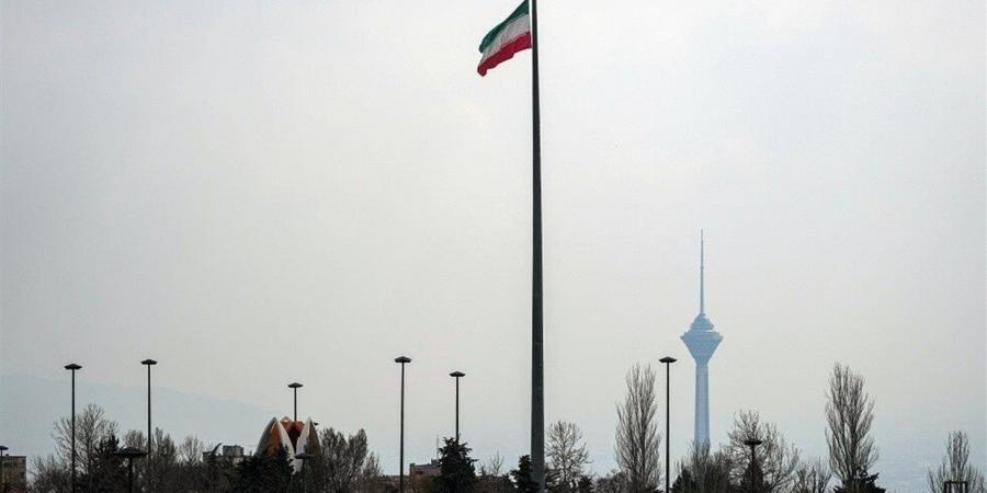 الخارجية الإيرانية تتهم واشنطن بانتهاك وقف إطلاق النار بعد غارات قرب مضيق هرمز