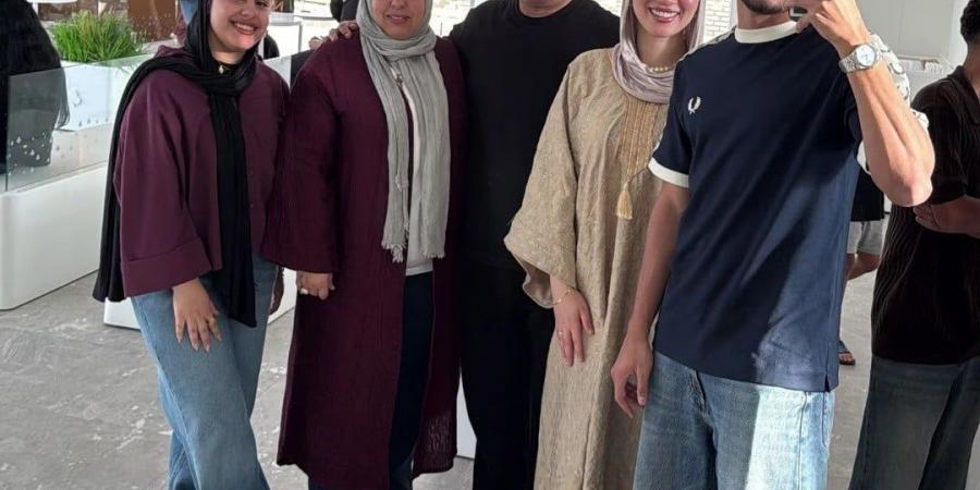 كريم الدبيس يحتفل بعيد الأضحى مع العائلة قبل العودة للأهلى.. صورة