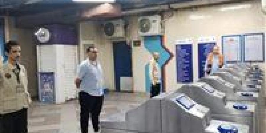 وزير النقل يتابع انتظام تشغيل وسائل النقل والمواصلات خلال أول أيام عيد الأضحى