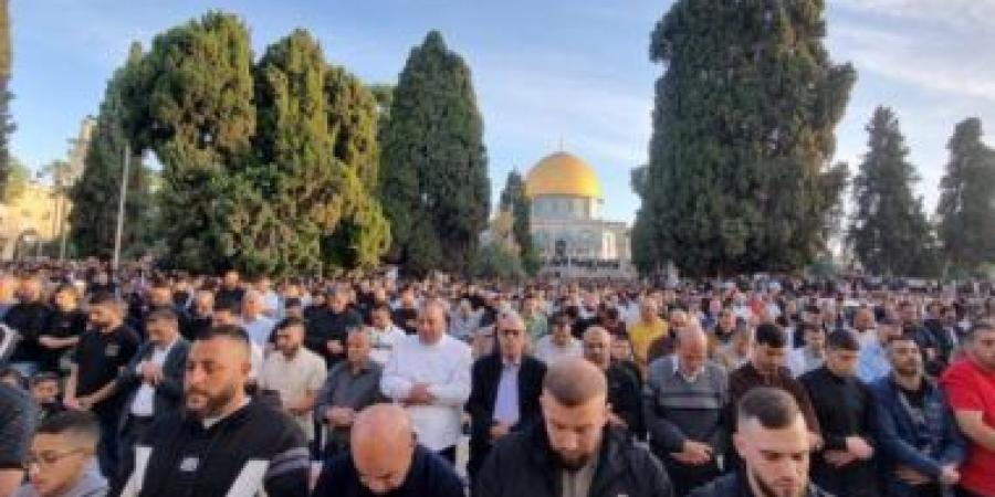 140 ألف مصلٍ يؤدون صلاة عيد الأضحى بالمسجد الأقصى