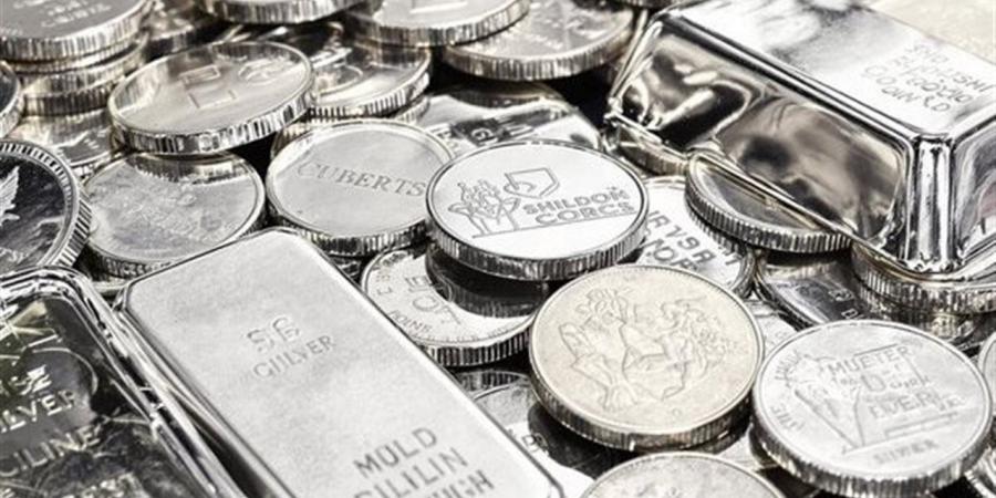 تراجع الفضة 0.9% في السوق الآسيوي وسط توتر جيوسياسي أمريكي–إيراني