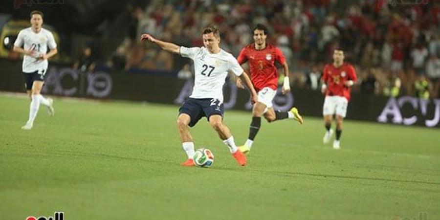 شوط أول سلبى بين مصر وروسيا وحسام حسن يجري 3 تغييرات