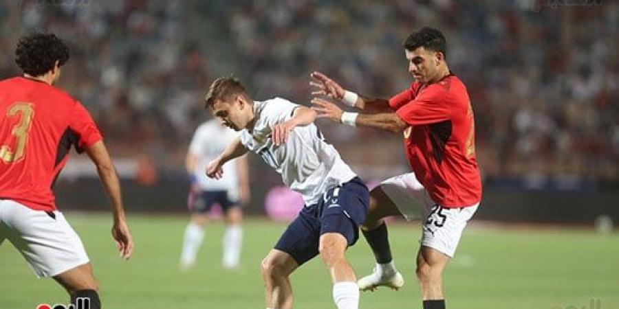 حسام حسن يُجري 3 تبديلات دفعة واحدة أمام روسيا ويمنح الفرصة لبدلاء الفراعنة