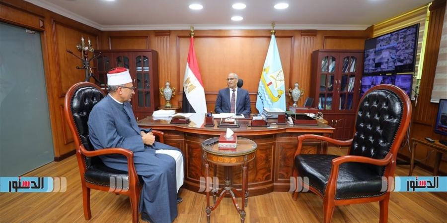 محافظ كفرالشيخ يناقش استعدادات امتحانات الثانوية الأزهرية