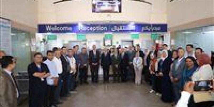 رئيس جامعة المنيا يتفقد أعمال التوسعات بمستشفى طب وجراحة العيون ويُشيد بنجاح 114 عملية زراعة قرنية بنسبة نجاح 100%