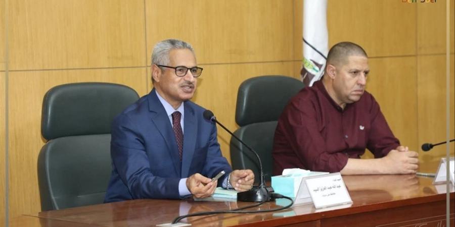 محافظ بني سويف يلتقي خريجي دورات الحاسب الآلي من العاملين
