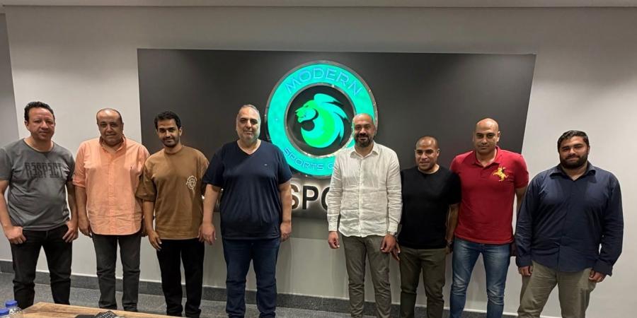 رضا شحاتة مديرًا فنيًا لنادي مودرن سبورت فى الموسم الجديد