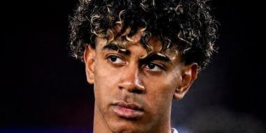 لامين يامال يشارك في تدريب إسبانيا الجماعي تمهيدًا لمواجهة الرأس الأخضر