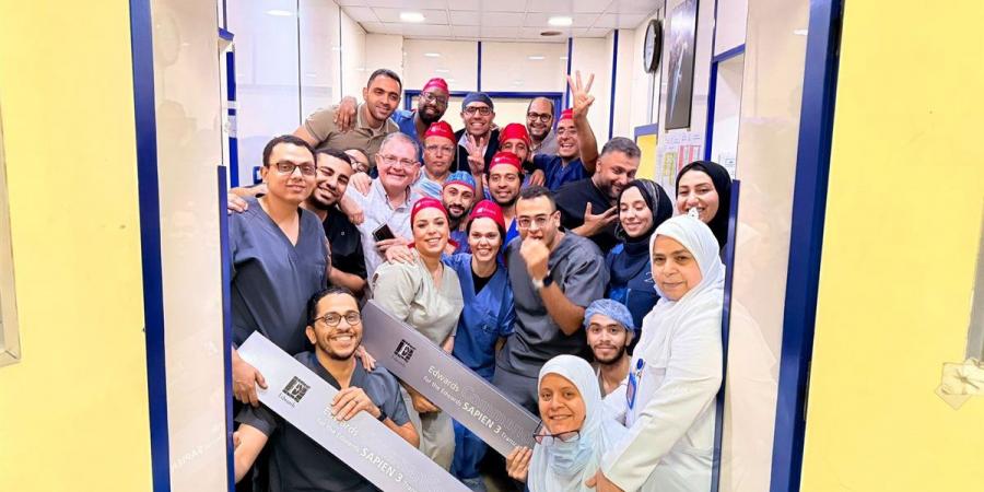 قصر العيني ينظم ورشة دولية متقدمة لإصلاح الصمام الأورطي بالقسطرة "TAVI"
