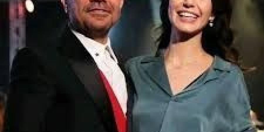 بطلة العشق الممنوع.. القبض على الممثلة التركية بيرين سات وزوجها في حملة لمكافحة المخدرات