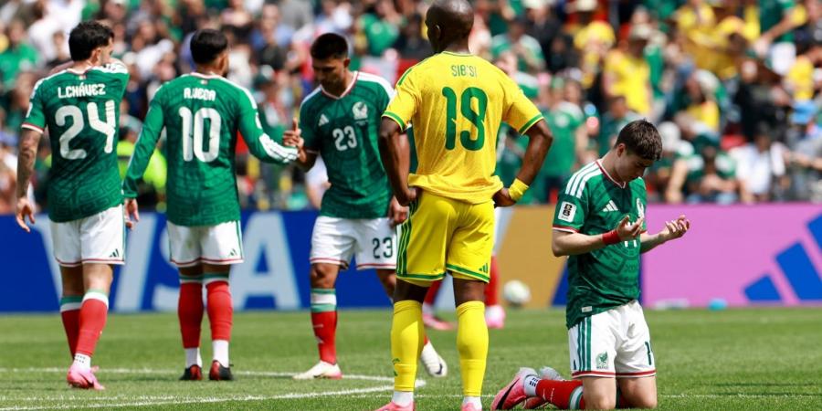 موضة المونديال الجديدة.. الوردي يسيطر على أقدام نجوم كأس العالم 2026