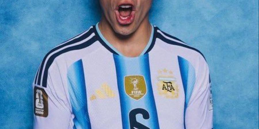 ميسى يتصدر جلسة تصوير منتخب الأرجنتين قبل مواجهة الجزائر.. صور