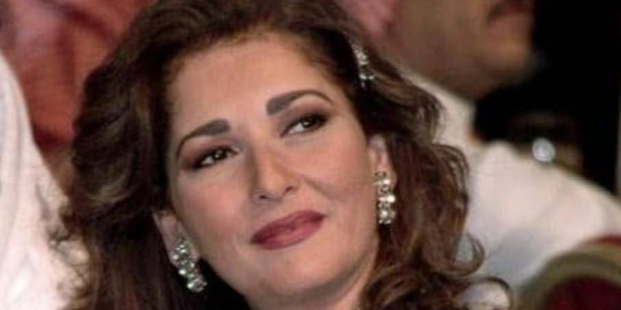 آثار الحكيم: لم أفكر في ارتداء الحجاب وأرى مقعدي في الجنة
