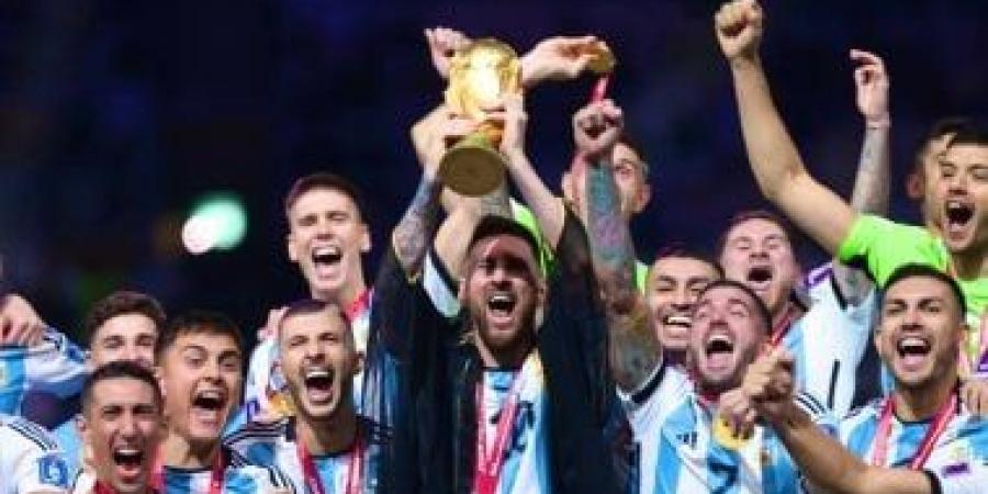الأرجنتين تبدأ رحلة الدفاع عن لقب كأس العالم أمام الجزائر