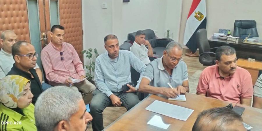 نائب محافظ القليوبية تبت في 35 طلب وحدات الطعام المتنقلة