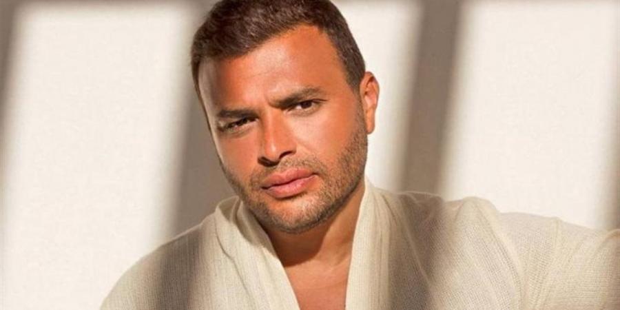رامي صبري يفرض سيطرته ويتربع على عرش التريند بـ "القمر"