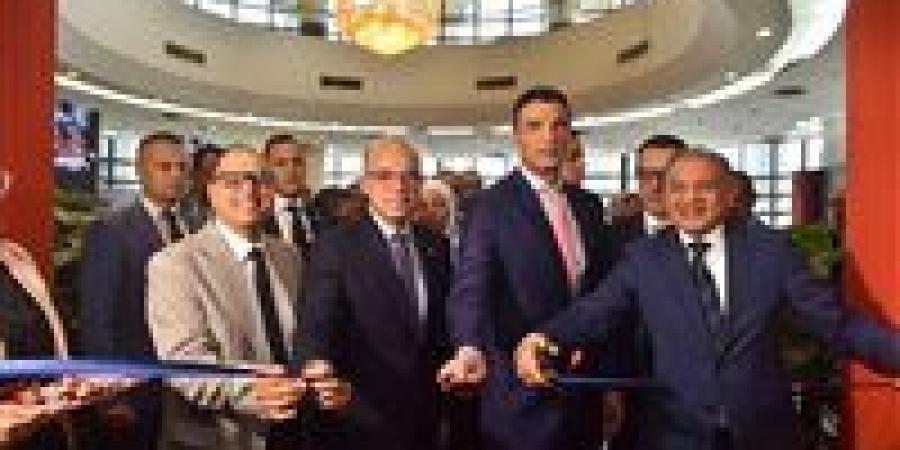 وزير الاستثمار يفتتح معرض الأهرام لسيارات النقل 2026