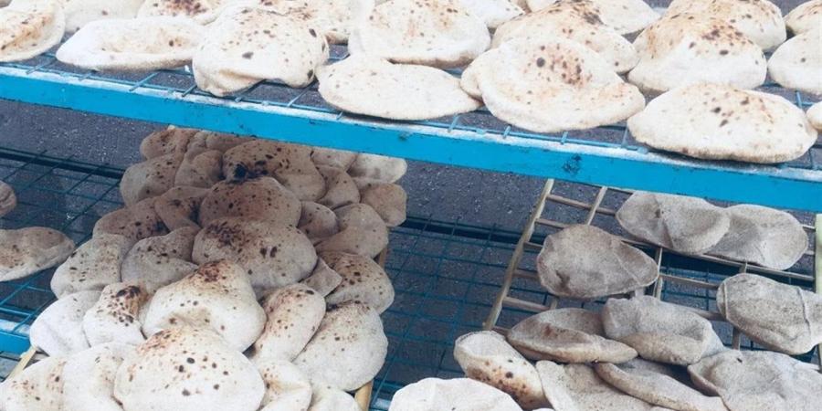 ضبط مخبزين بالإسماعيلية لتصرفهما في 6 أطنان دقيق بلدي مدعم بهدف التربح