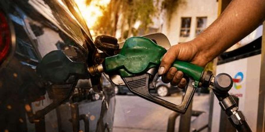 المحروقات في لبنان على خط النار.. هل انتهى شهر العسل مع الأسعار المنخفضة؟
