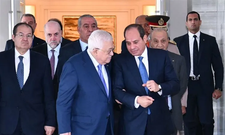 الرئيس السيسي يوجه رسائل هامة لمحمود عباس في تصريحاته اليوم