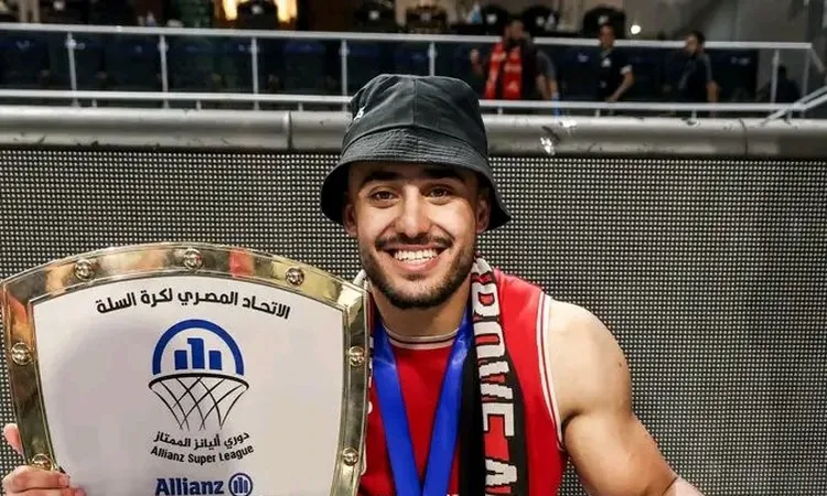 اتحاد السلة يبدأ إجراءات التحقيق مع عمرو زهران لاعب الأهلي عقب مباراة القناة