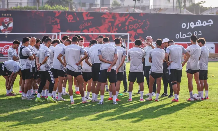 الأهلي يستأنف تدريباته استعدادًا لمواجهة بترول أسيوط في كأس عاصمة مصر