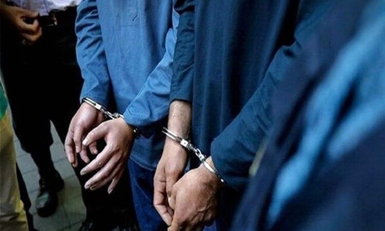 ضبط ثلاثة متهمين انتحلوا صفة مأموري ضبط لابتزاز أصحاب معارض أثاث في مدينة نصر