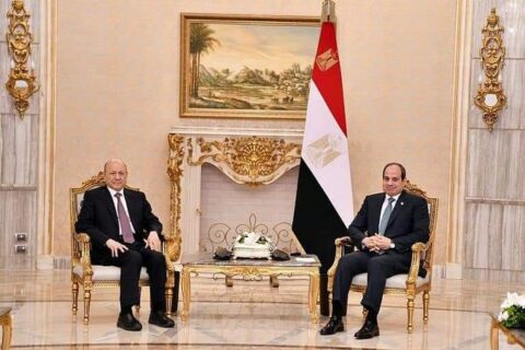 الرئيس السيسي والعليمي يتناولان آخر مستجدات الوضع في اليمن وسبل دعم الاستقرار