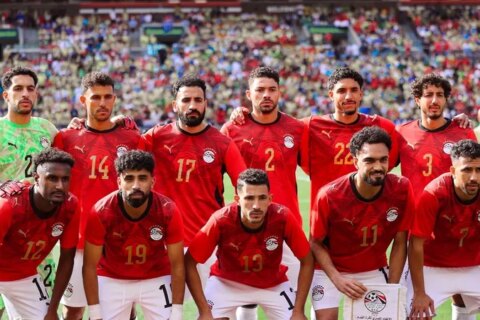 مصر تتحضر لمواجهة أنجولا بزيها الأحمر في تصفيات كأس أمم إفريقيا 2027