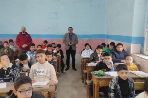 أولياء الأمور يعبرون عن قلقهم من صعوبة منهج رياضيات الصف الثالث الابتدائي وتعليمات الوزارة توضح الموقف