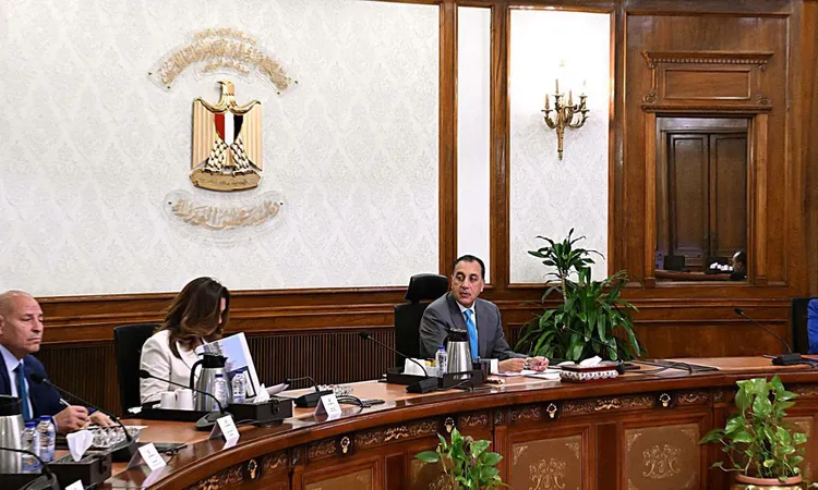 مدبولي يواصل متابعة مشروع «تخضير القاهرة الكبرى» تنفيذًا لتوجيهات الرئيس