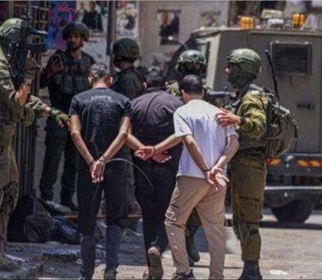 اقتحام 570 مستوطنًا لباحات المسجد الأقصى تحت حراسة شرطة الاحتلال