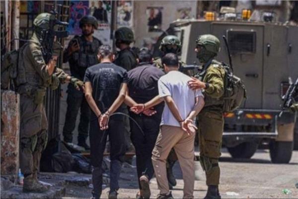 اقتحام 570 مستوطنًا لباحات المسجد الأقصى تحت حراسة شرطة الاحتلال