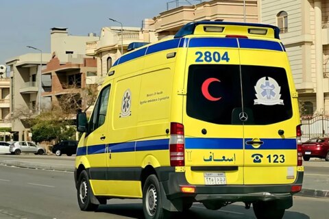 طبيب يتألم لفقدان أبنائه الثلاثة ويطلق دعاءً يلامس قلوب النشطاء على السوشيال ميديا