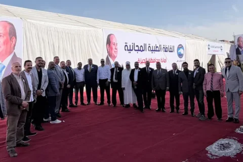 سامح أبو العينين يبرز دور القوافل الطبية في تعزيز المسؤولية المجتمعية لدعم المواطنين