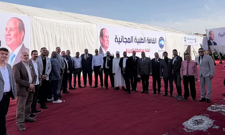 سامح أبو العينين يبرز دور القوافل الطبية في تعزيز المسؤولية المجتمعية لدعم المواطنين