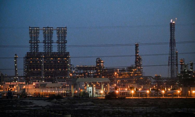 السعودية تستأنف تشغيل خط أنابيب النفط “شرق غرب” بحسب تقرير رويترز