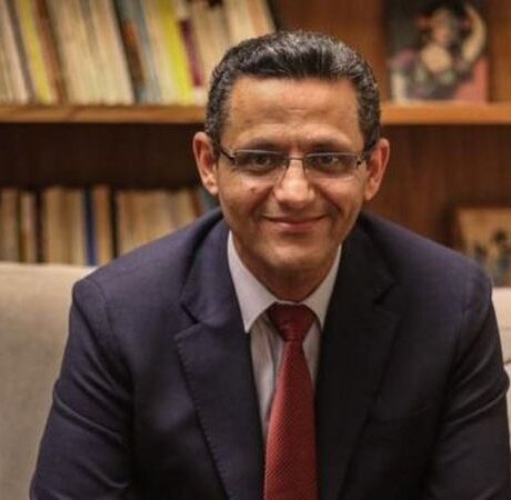 نقيب الصحفيين يدعو لعقد نقاش داخل النقابة حول دمج صحفيي المواقع بعد اقتراح إنشاء كيان موحد للمواقع الإلكترونية