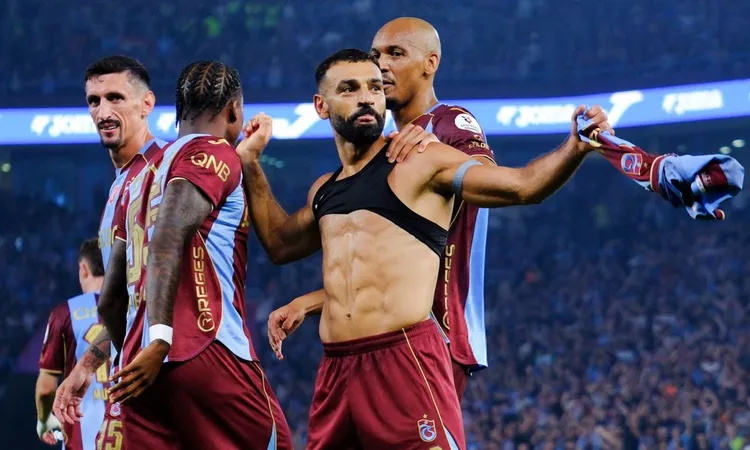 عالم الكرة يثني على محمد صلاح بعد هاتريك في مرمى جالطة سراي وفق تقارير الصحافة الإسبانية