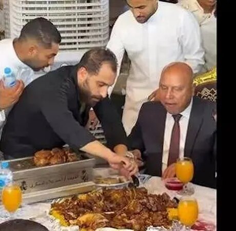 النائب موسى عكيرش يكشف أن تصويره مع الفريق كامل الوزير خلال تناول الغداء تم دون علمه