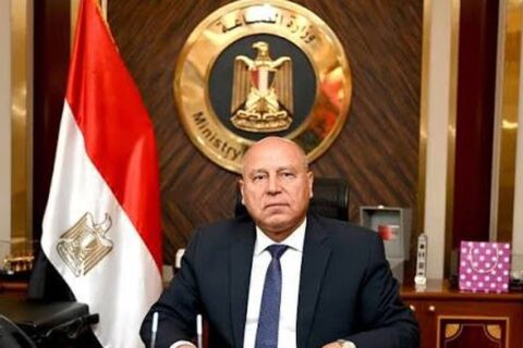 وزير النقل يقدم التهاني للسفير السعودي بمناسبة اليوم الوطني للمملكة