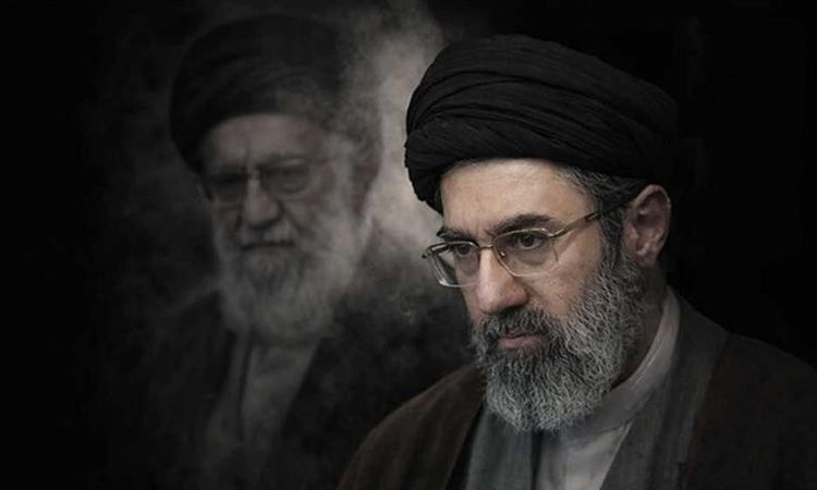 مجتبي خامنئي يعلن عن قرب طرد قوات العدو من بحر العرب