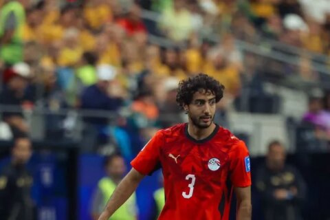 محمد صلاح يلعب دور الوساطة في انتقال محمد هاني وحسام عبد المجيد إلى طرابزون