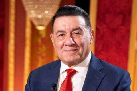 محكمة تؤجل نظر قضية مدحت شلبي المتهم فيها بسب وقذف محمود الخطيب