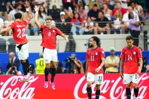 توافد لاعبوا المنتخب إلى معسكر الفراعنة بداية من الإثنين والثلاثاء وسط غموض حول موقف محمد صلاح