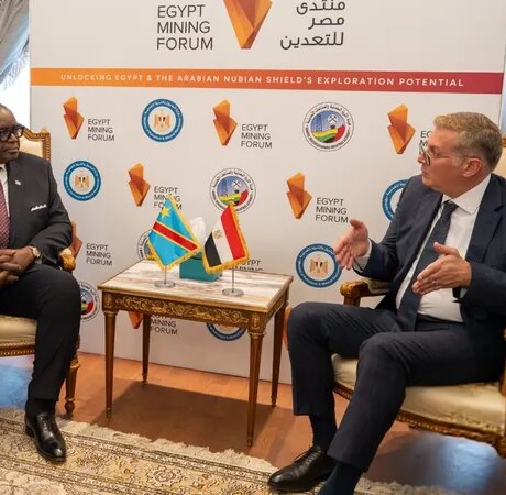 وزير البترول يتباحث مع نظيره الكونغولي لتعزيز آفاق التعاون في قطاع التعدين