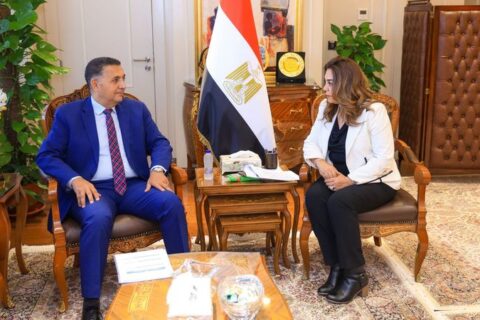 وزيرة التنمية المحلية تناقش مع محافظ القليوبية قضايا المخلفات وملفّات التصالح والتقنين